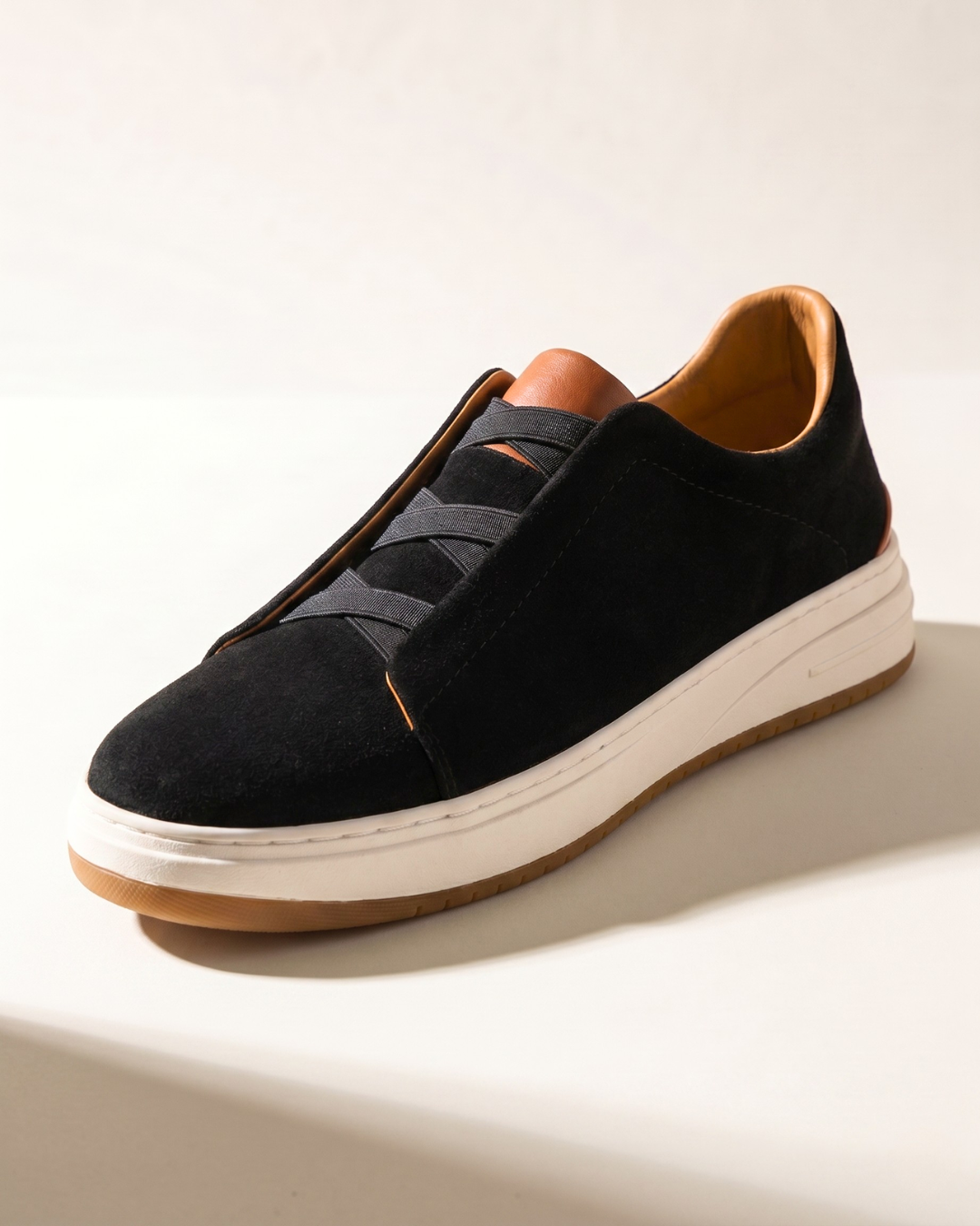 Corsair Suede Sneaker