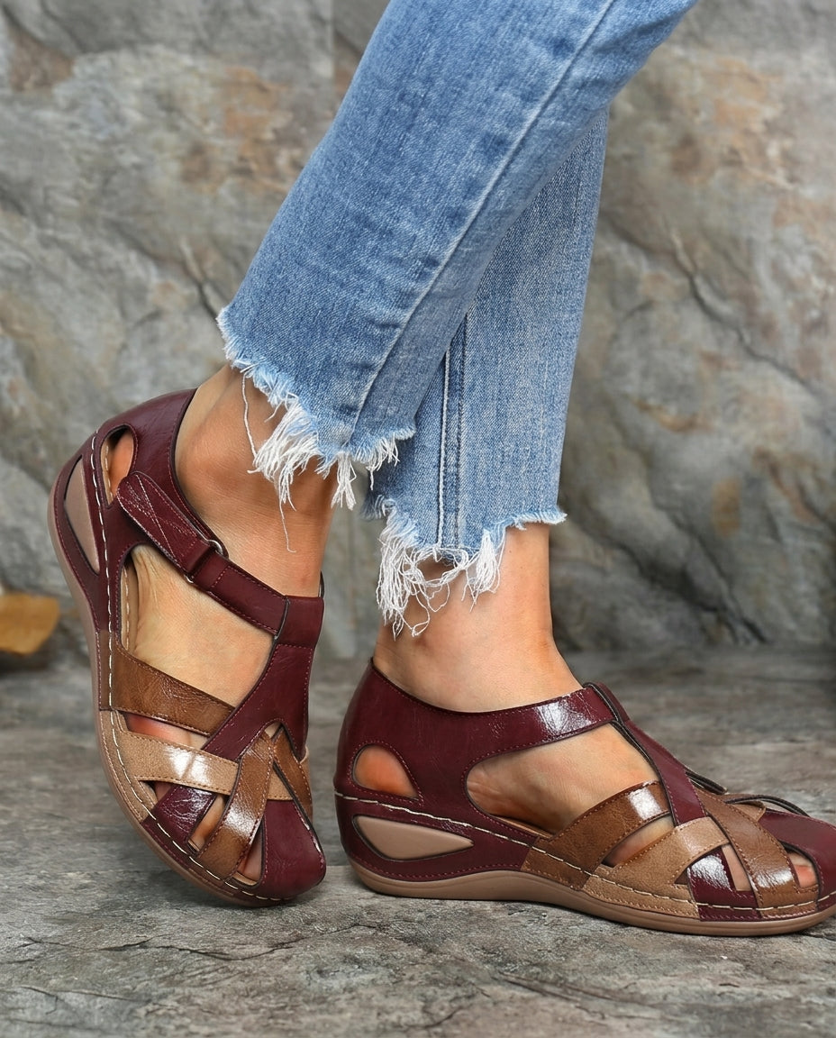 Priya Women's Closed Toe Strappy Buckle Flat Sandals
