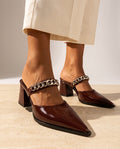 Noelle Women's Orthopedic Pointed Toe Chain Mules
