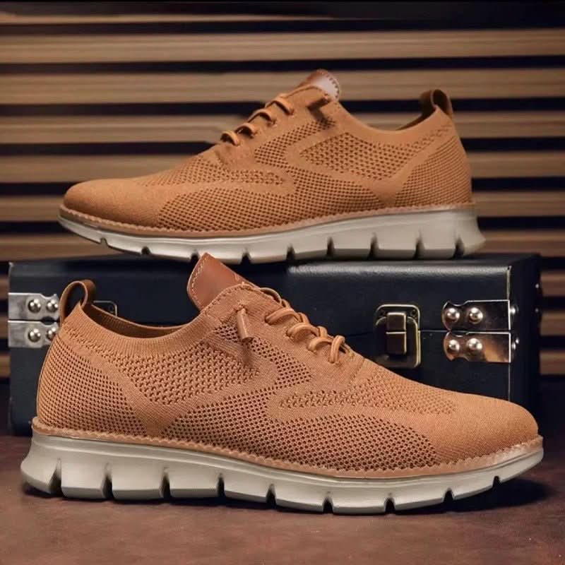 Lowell Lightweight Breathable Wingtip Walking Sneakers