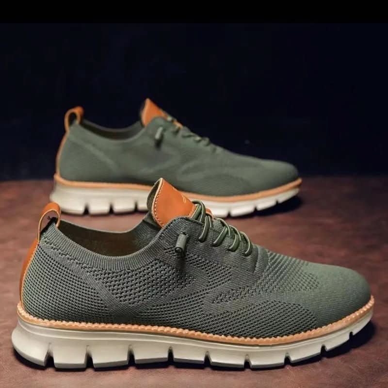 Lowell Lightweight Breathable Wingtip Walking Sneakers